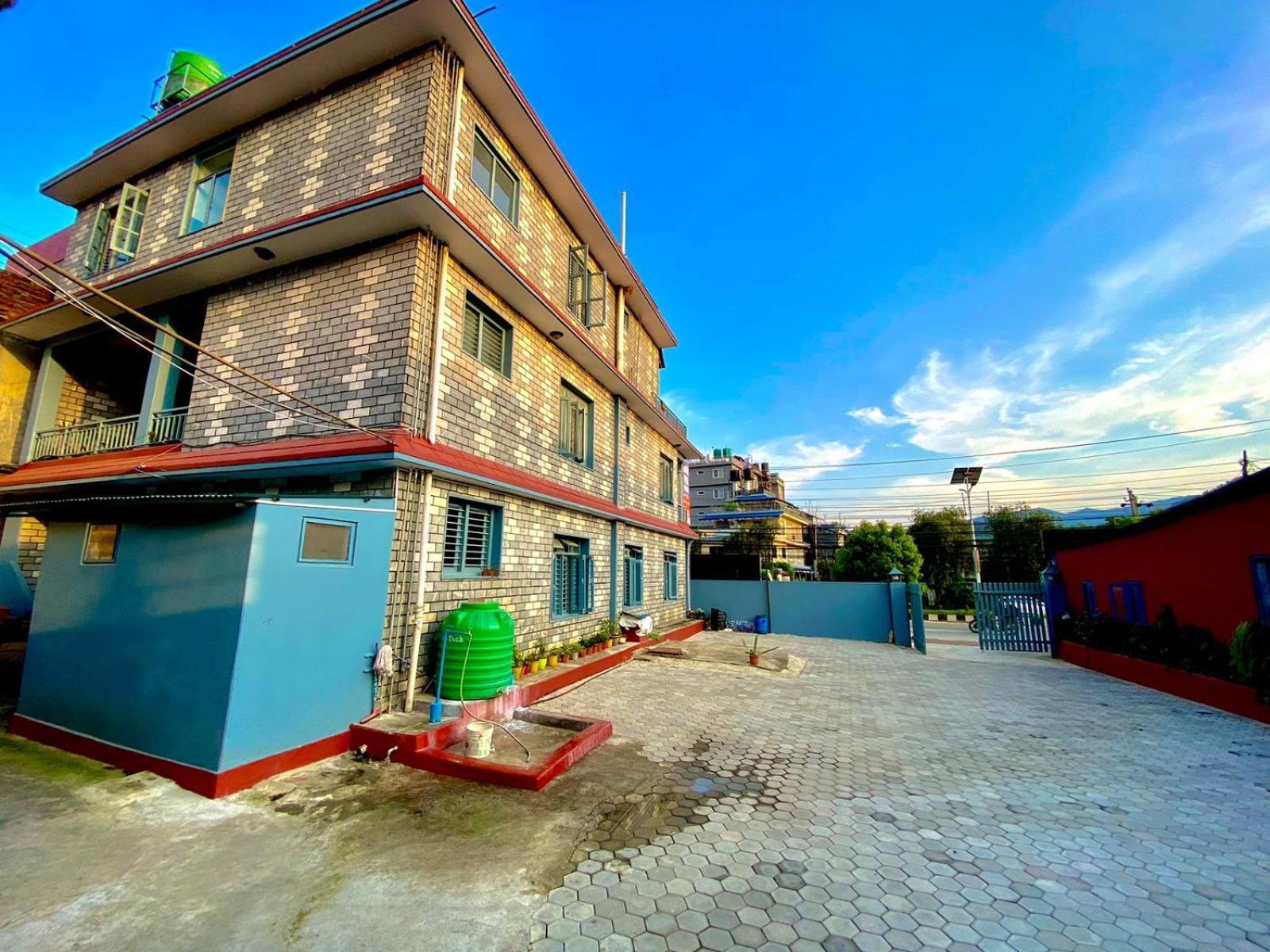 Hotel Piya Pvt Ltd Pokhara Exteriör bild